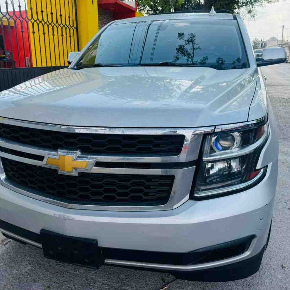 Chevrolet Tahoe - Foto 1